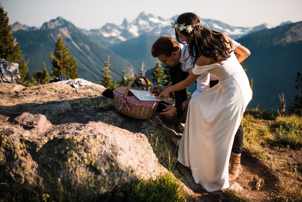 mount rainier washington pacific northwest pnw mountain elopement wedding