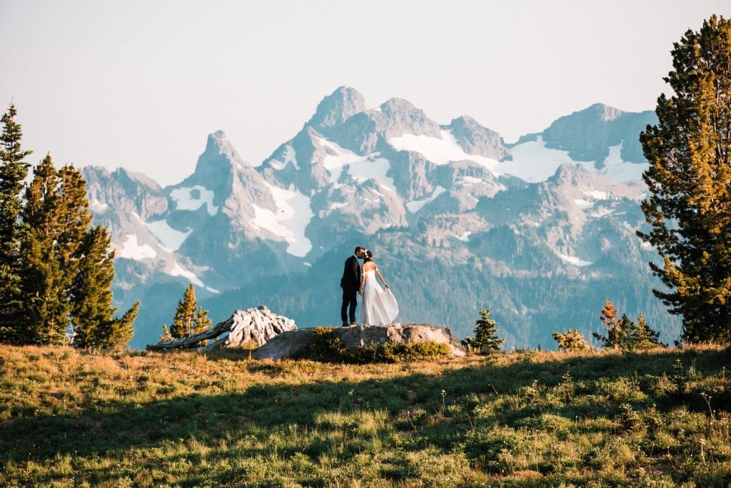 mount rainier washington pacific northwest pnw mountain elopement wedding