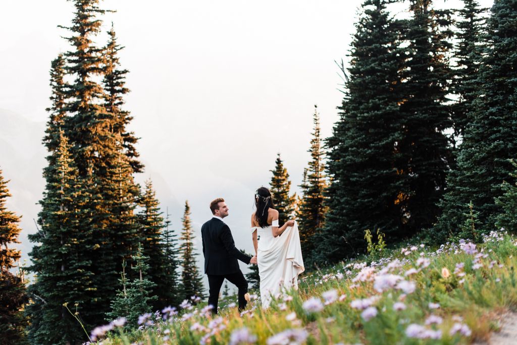 mount rainier washington pacific northwest pnw mountain elopement wedding