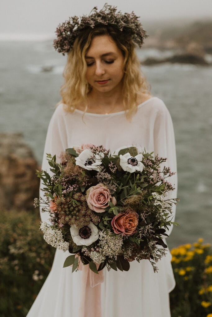 Madison + Kanyon Detail photography shoot of bride and her bridal bouquet.