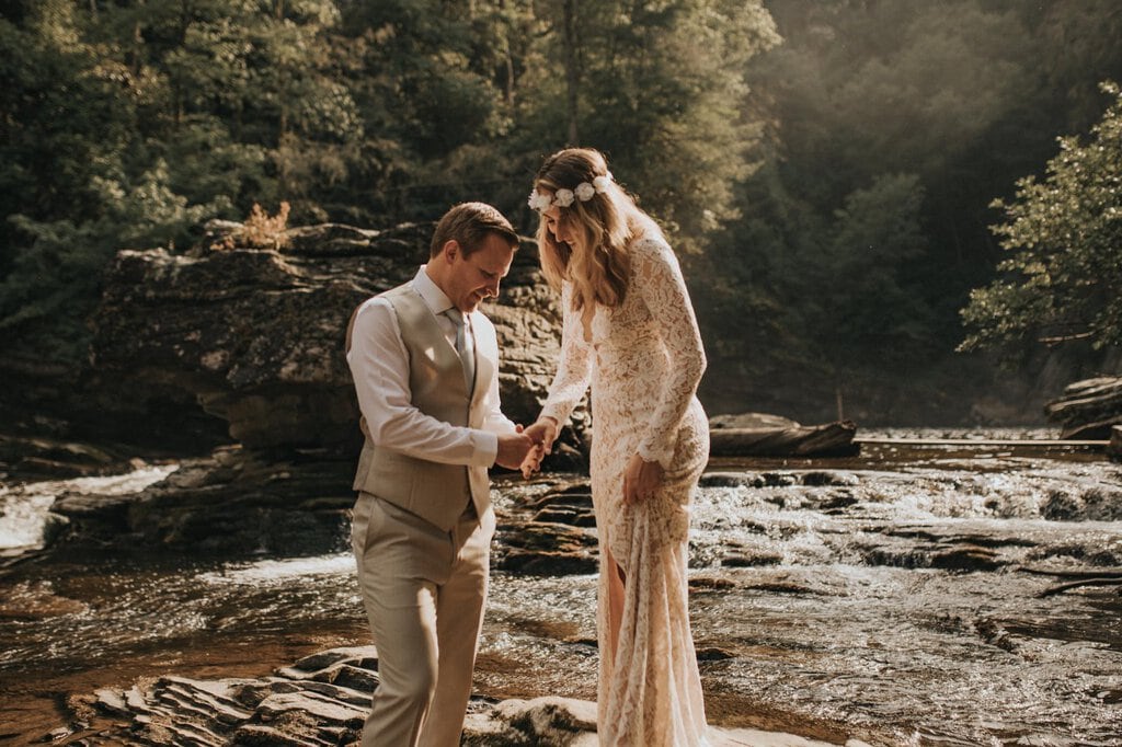 monica leavell photo linville gorge wilderness north carolina adventure elopement 013 adventure elopement in linville gorge wilderness.