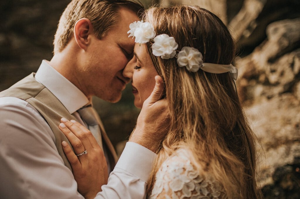 monica leavell photo linville gorge wilderness north carolina adventure elopement 019 Bride and groom eloping in North Carolina.