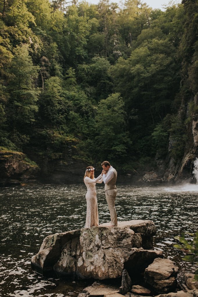 monica leavell photo linville gorge wilderness north carolina adventure elopement 029 wedding photography in linville gorge wilderness.