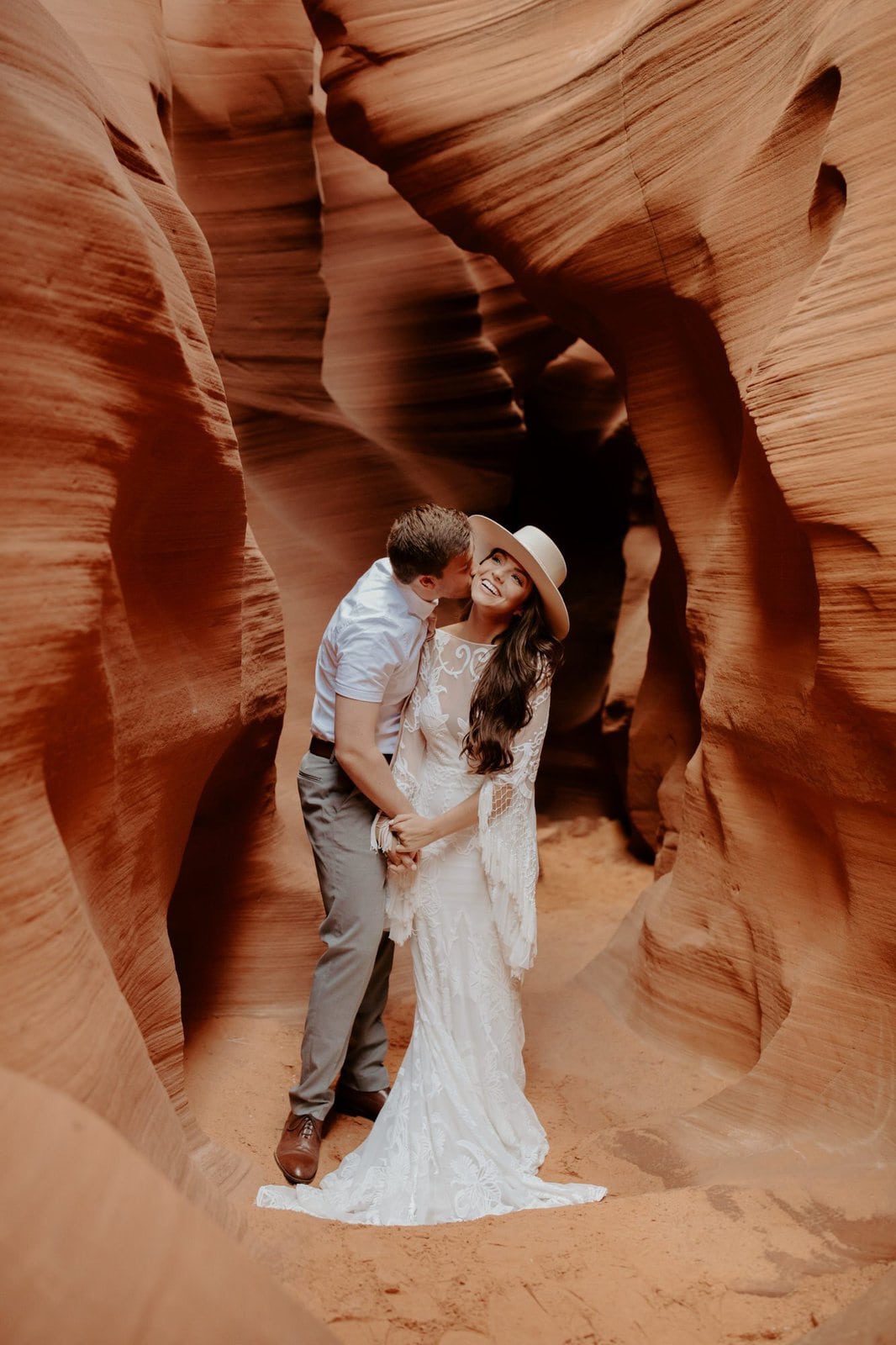 Savanna-Kaye-Horseshoe-Bend-Antelope-Canyon-Elopement_Arizona-3391 bride and groom at antelope canyon.