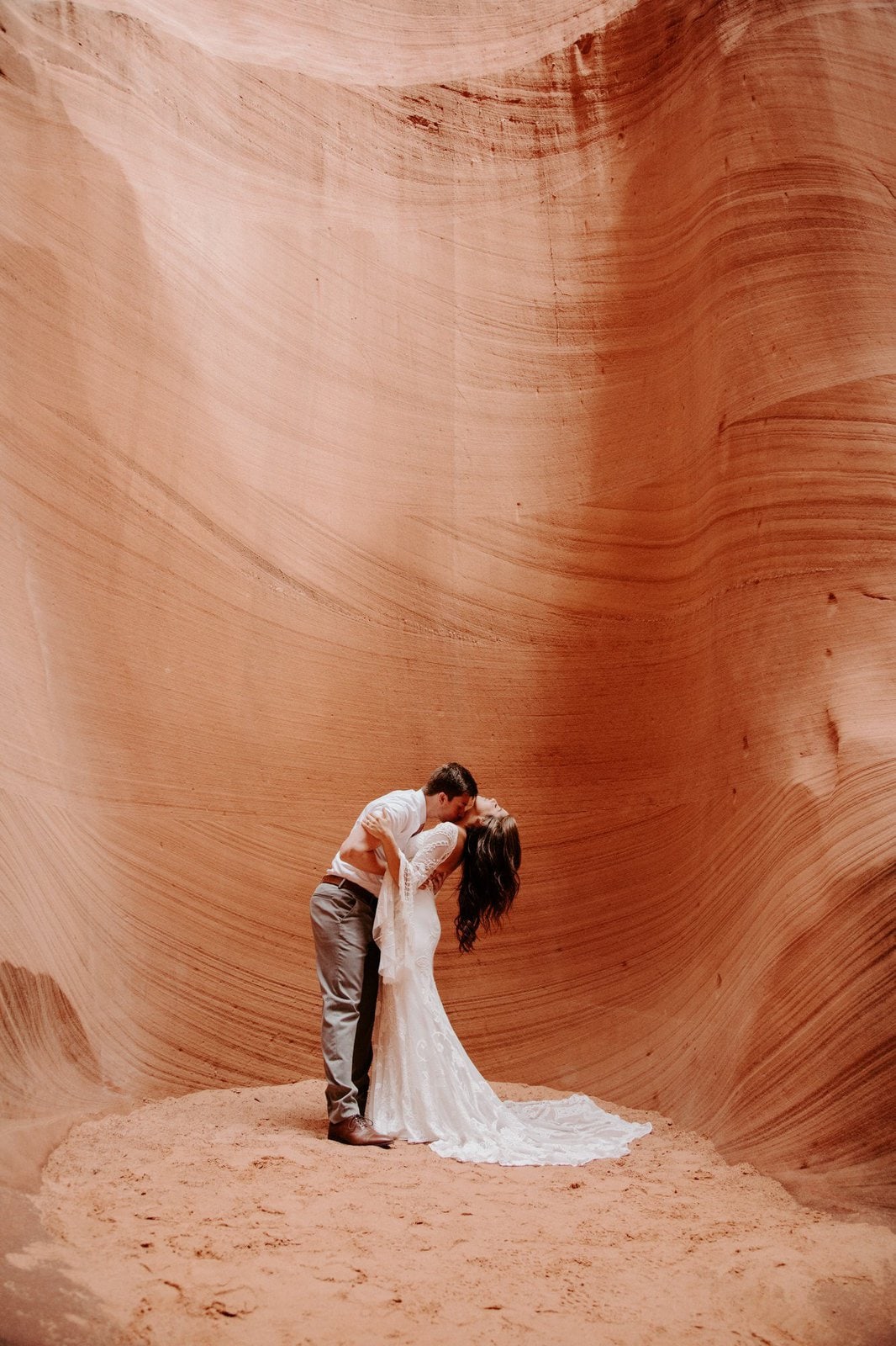 Savanna-Kaye-Horseshoe-Bend-Antelope-Canyon-Elopement_Arizona-4089 Bride and groom at antelope canyon.