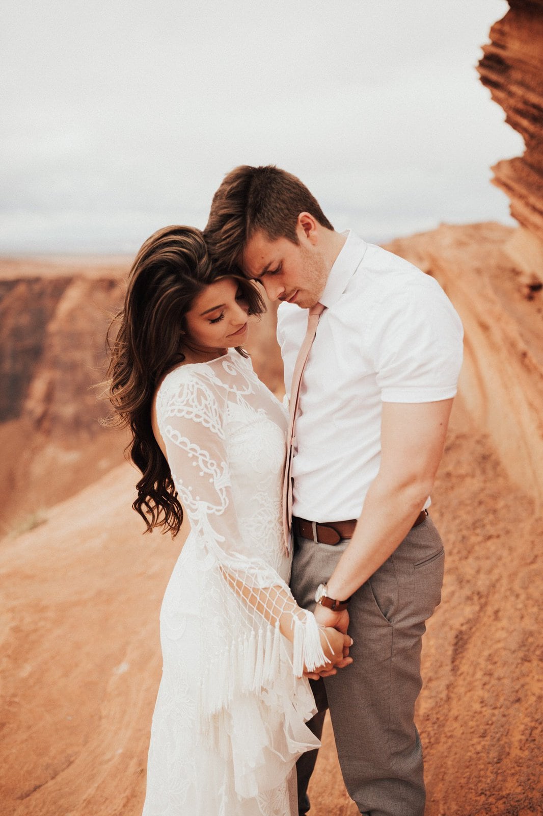 Savanna-Kaye-Horseshoe-Bend-Antelope-Canyon-Elopement_Arizona-4631 bride and groom wedding portraits.