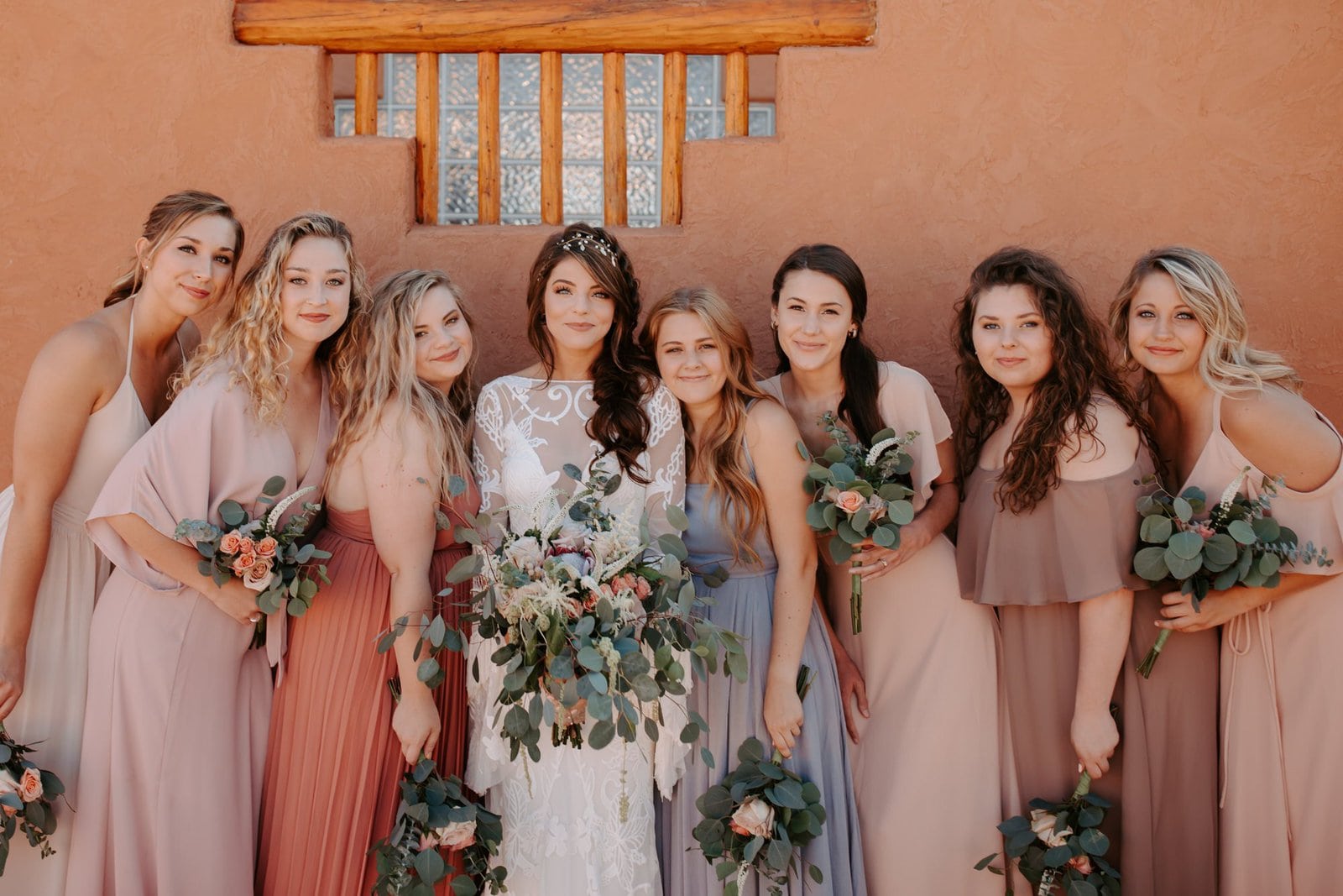Savanna-Kaye-Horseshoe-Bend-Antelope-Canyon-Elopement_Arizona-5676 Detail shot of bride and her bridesmaids.