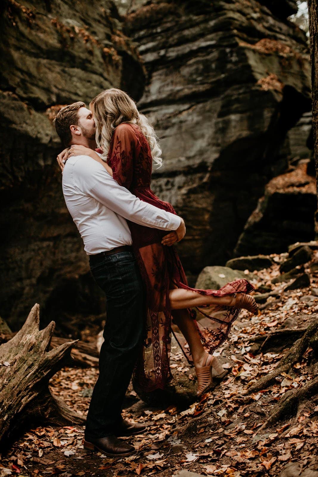 CarlyDrzazga_www.drzazgaphoto.com_11.1.19-1 engagement session with bride and groom.