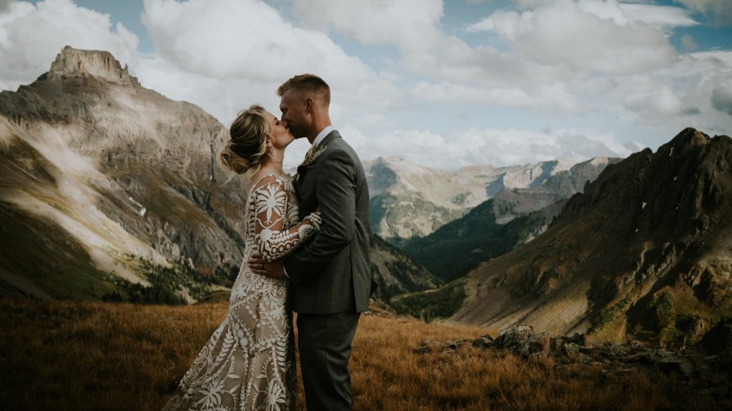 DSC06367 first dance video for elopements.