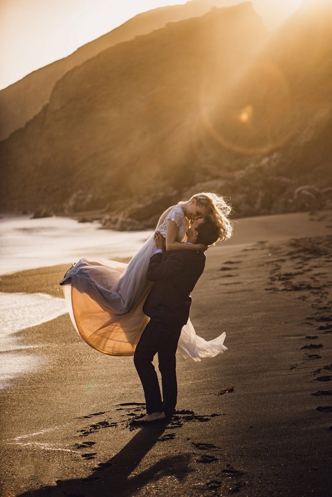 MelodyStevenson_www.melodicview.com_12.9.19 sunset elopement first dance.