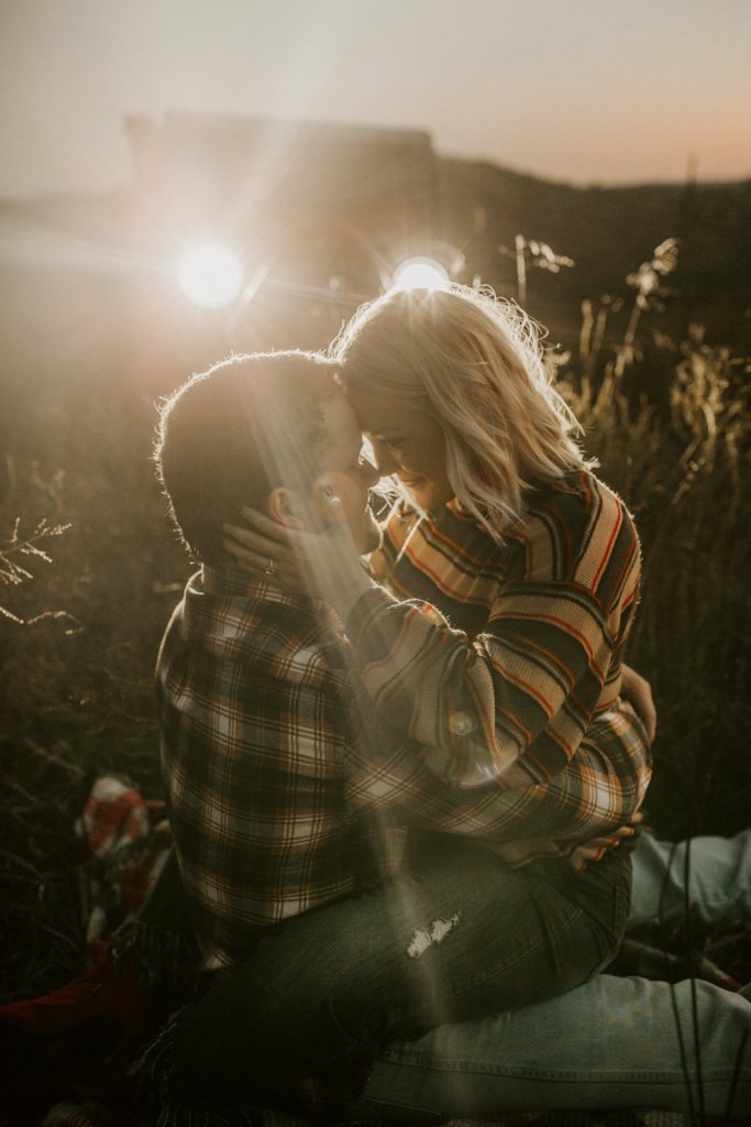 engagement photos outdoors