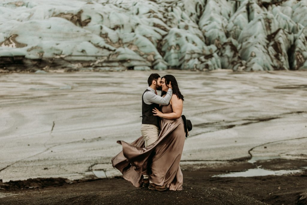 winter elopement photography