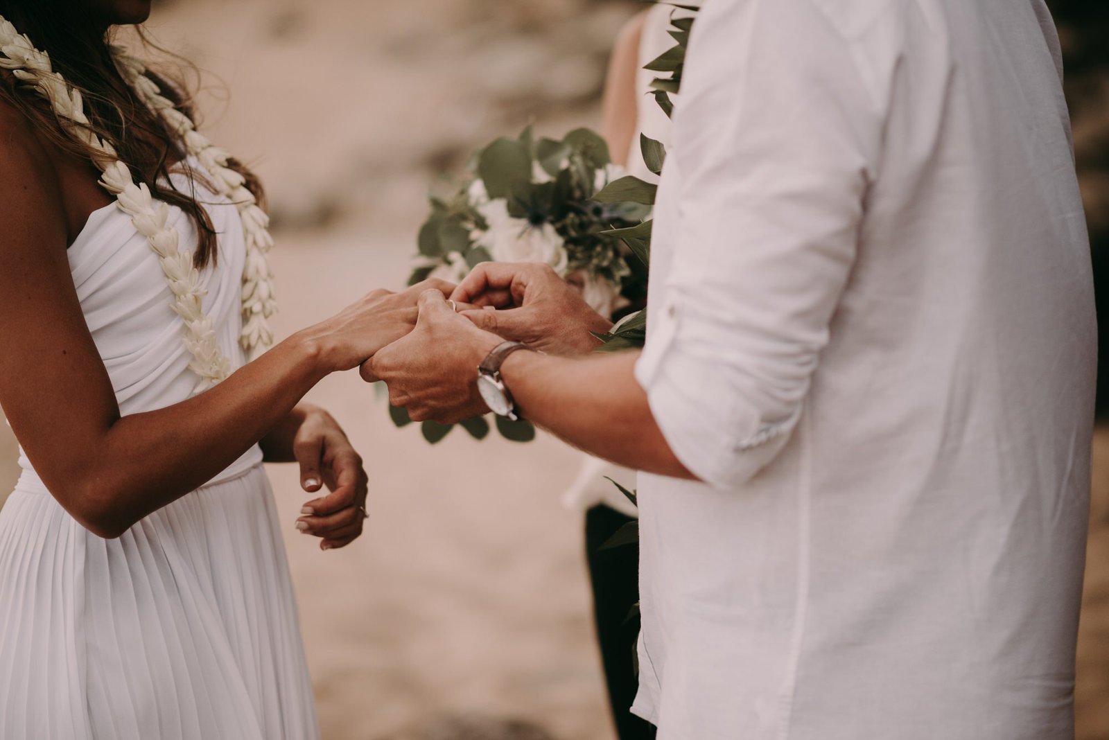 maui wedding photography-26 exchanging rings during vows