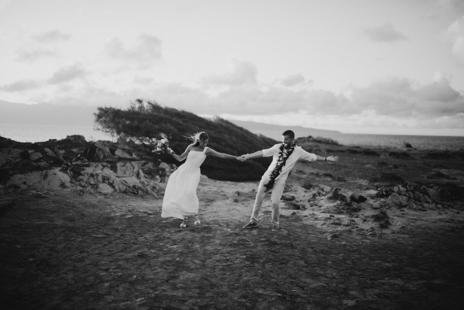 maui wedding photography-53 bride and groom celebrating marraige