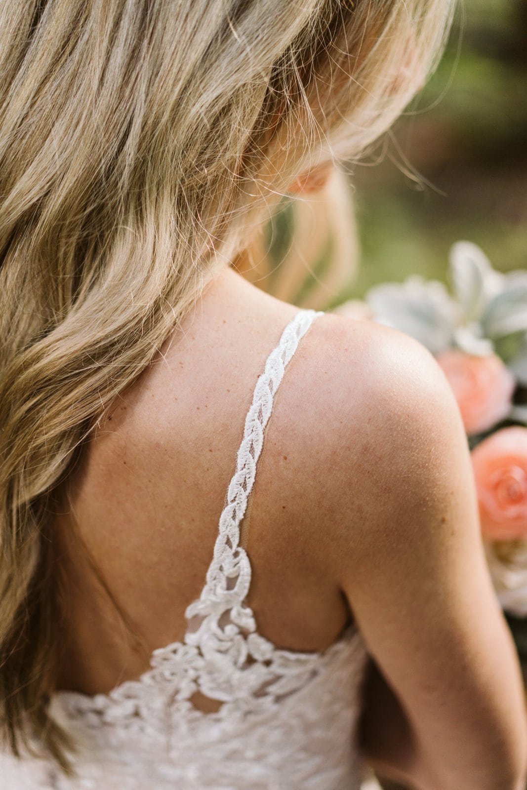 Essence of Australia | Q1 2020 Essense of Australia D2782 straps