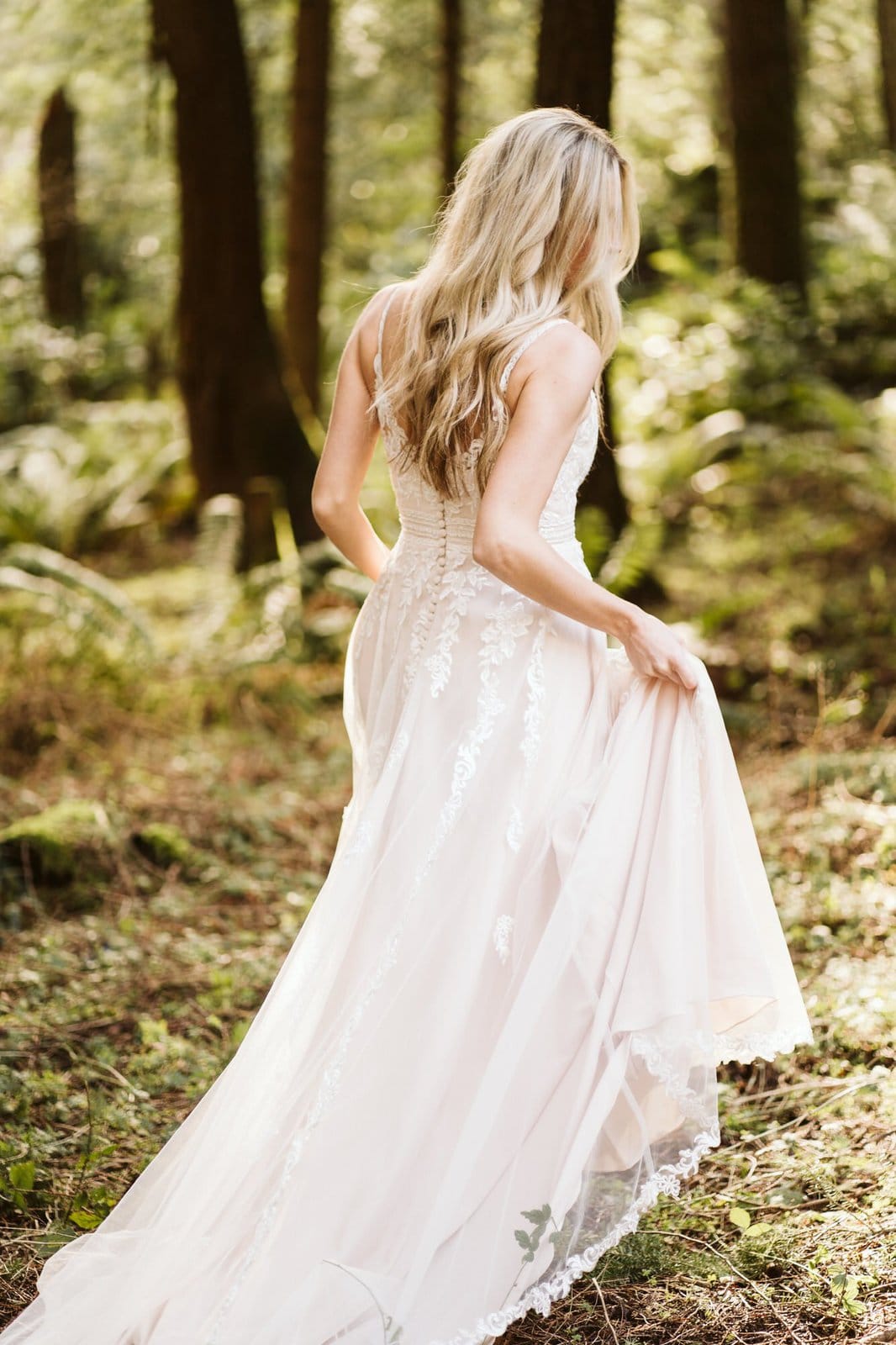 Essence of Australia | Q1 2020 wedding dress for elopements