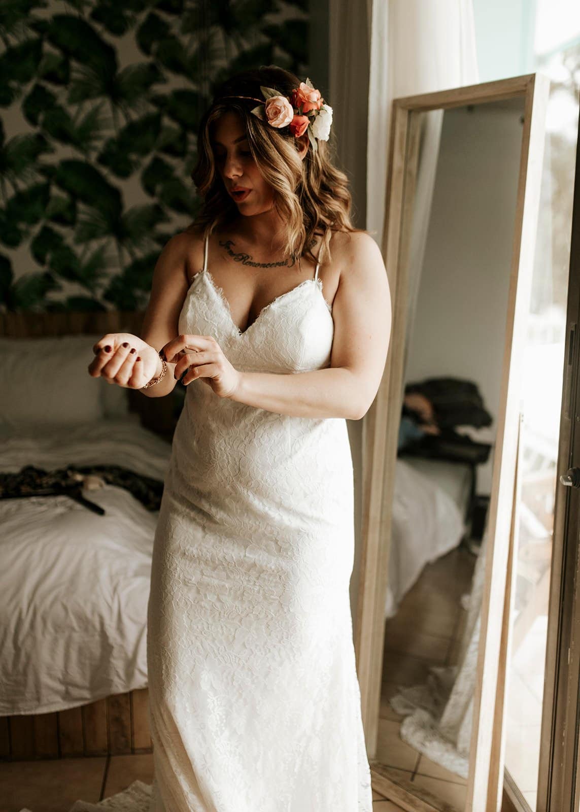 Jamie & Joey bride getting ready