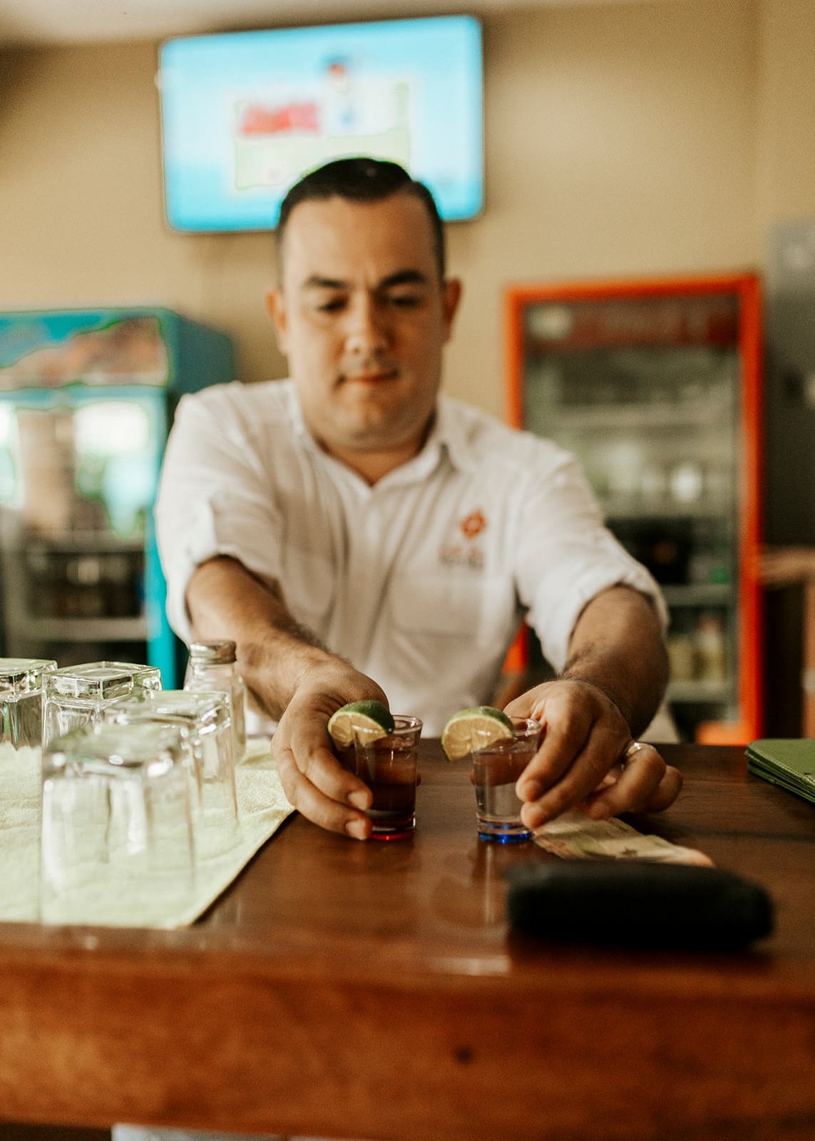 Jamie & Joey bar at la fortuna