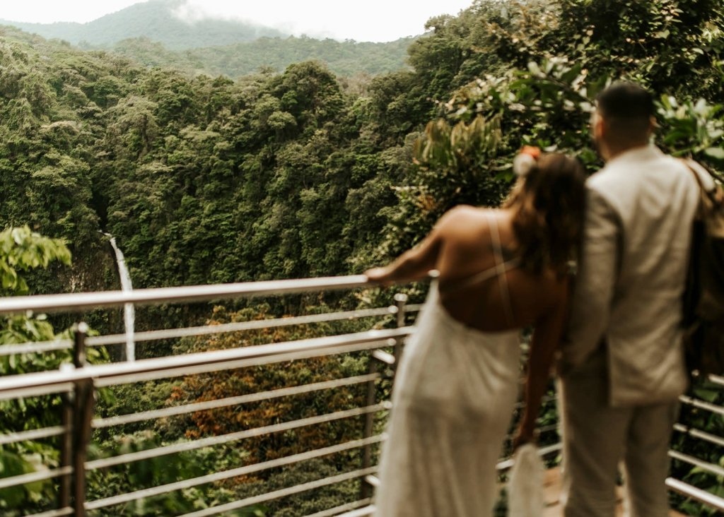 Jamie & Joey Costa Rica elopement at La Fortuna Waterfall