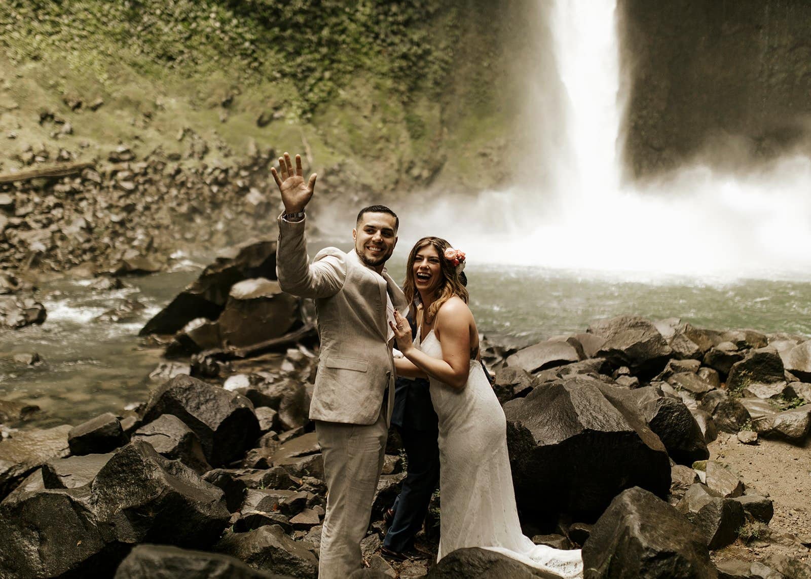 Jamie & Joey elopement photography at Costa Rica