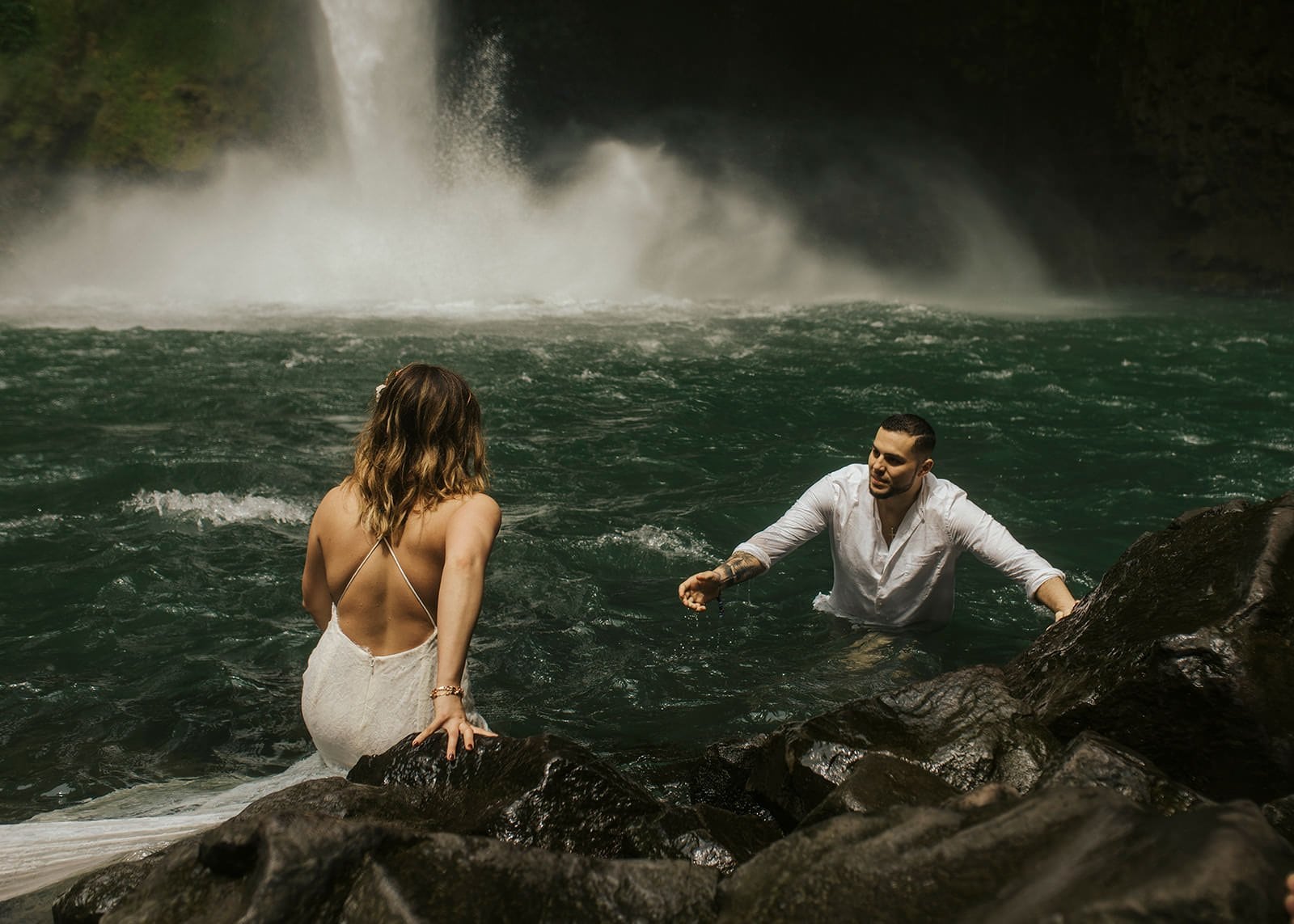 Jamie & Joey la fortuna elopement