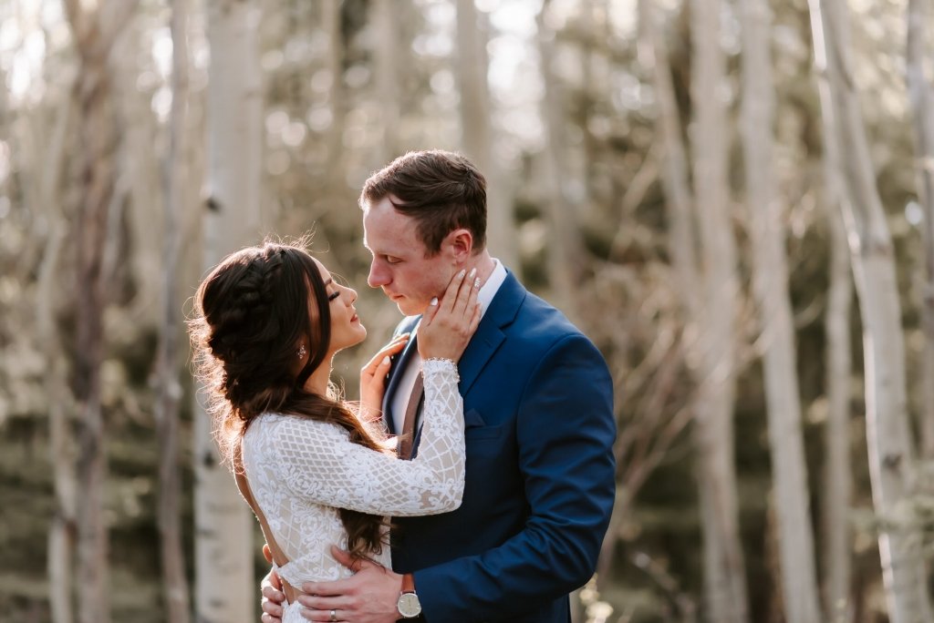 santa fe elopement within teepee trees