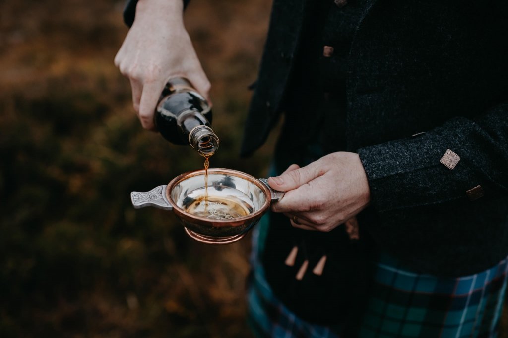 quaich ceremony is Scotland paired with a traditional handfasting ceremony