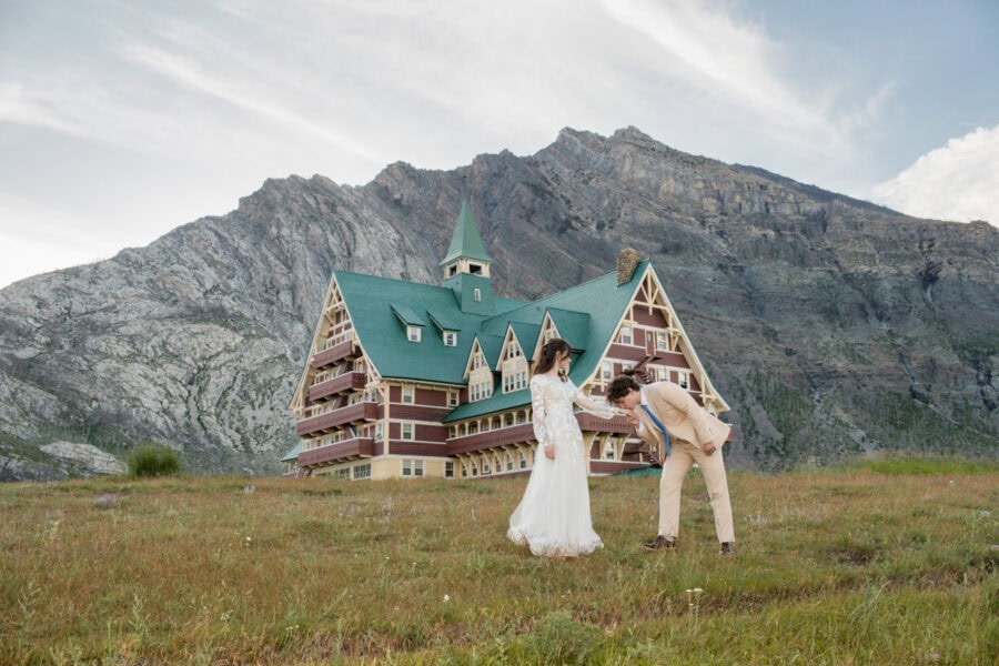 SV Photograph is specialised on Waterton Lakes National and UNESCO park elopements. 