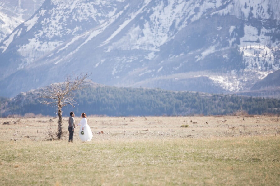 As local photographers, we know the best location for your elopement. 