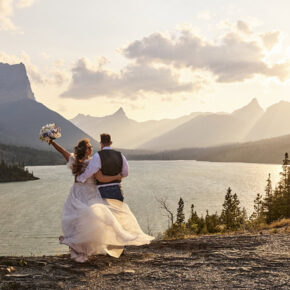 Sunrise to Sunset Elopement – Glacier National Park